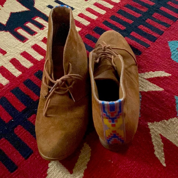 Ankle booties - Picture 1 of 5